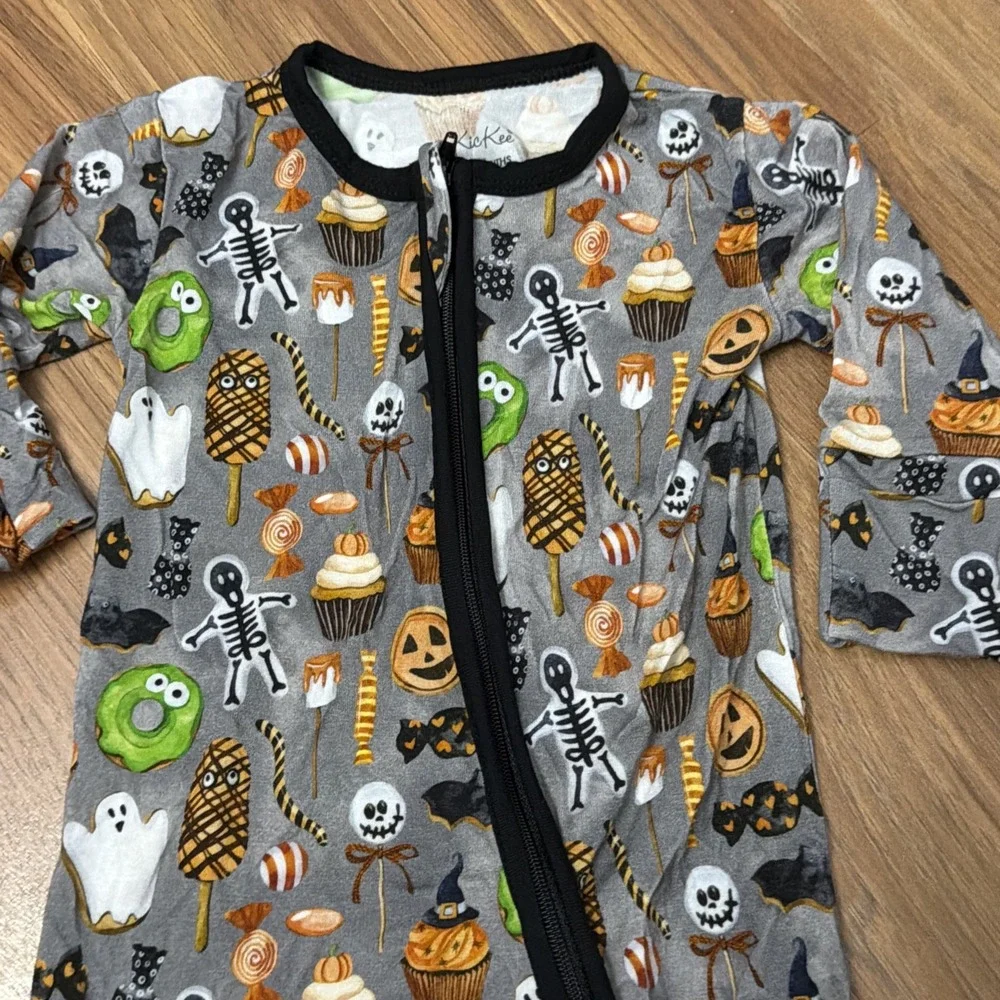 Kickee Pants Baby Boys 3–6 Months Halloween Bamboo Sleeper Pajamas Footage
